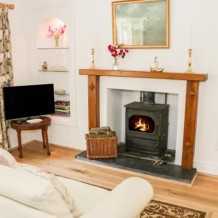 Coachmans Cottage Levens Exterior photo